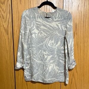 Club Monaco 100%‎ silk blouse